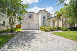 3160 NE 1st DR, Homestead, FL 33033