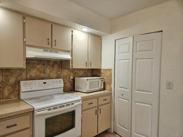 355 SPRING LAKE BOULEVARD NW, Port Charlotte, FL 33952