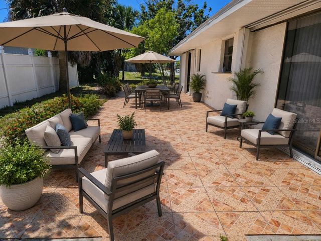 355 SPRING LAKE BOULEVARD NW, Port Charlotte, FL 33952