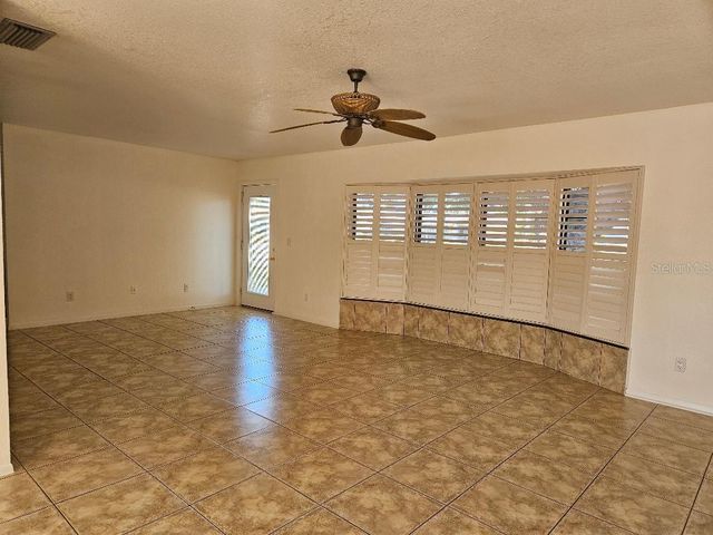 355 SPRING LAKE BOULEVARD NW, Port Charlotte, FL 33952