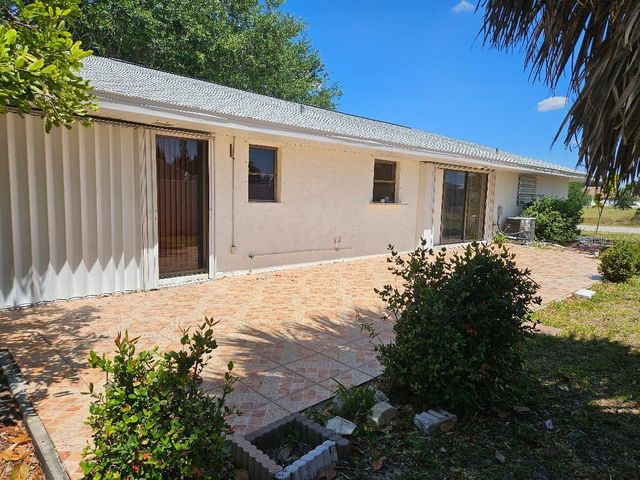 355 SPRING LAKE BOULEVARD NW, Port Charlotte, FL 33952