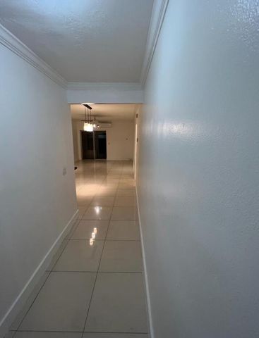 1560 NE 127th Street 113, North Miami, FL 33161