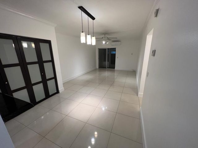 1560 NE 127th Street 113, North Miami, FL 33161