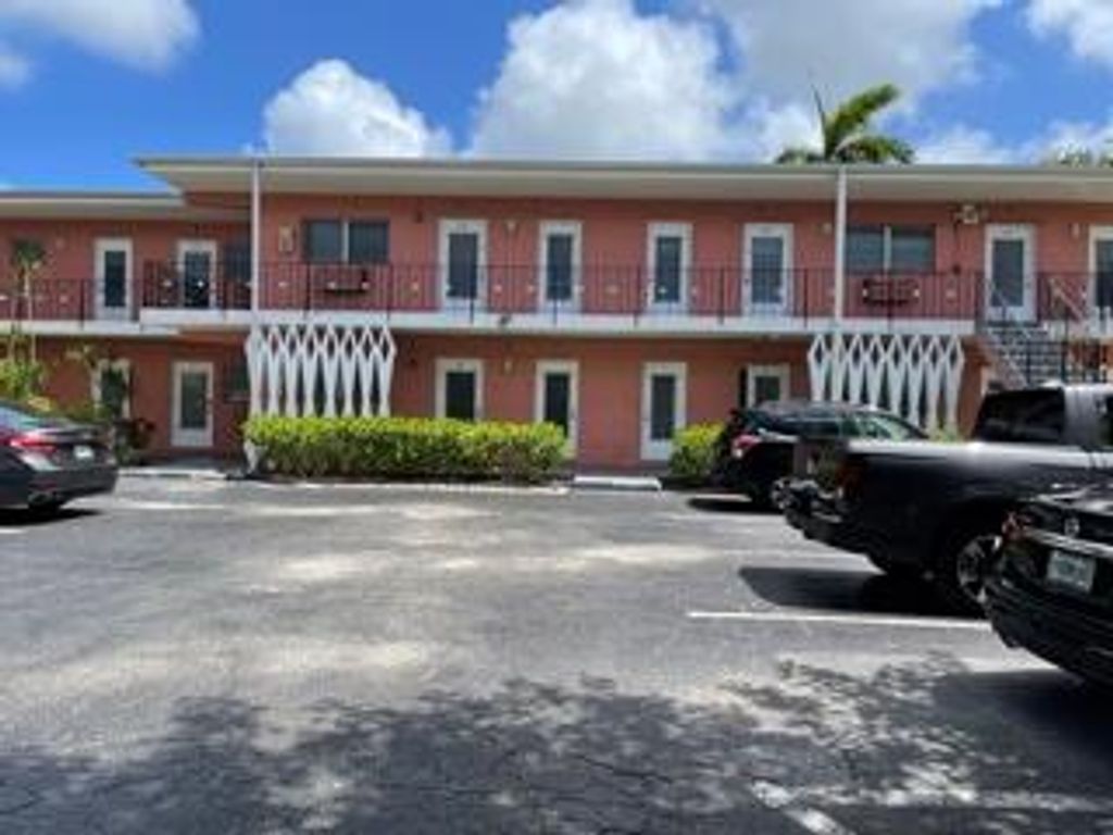 1560 NE 127th Street 113, North Miami, FL 33161