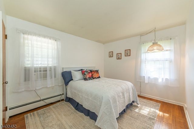 8 Shirley Ter, Kinnelon Boro, NJ 07405