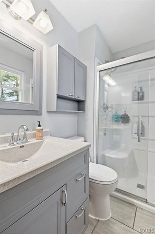 59 Dogwood Lane, St Peters, MO 63376
