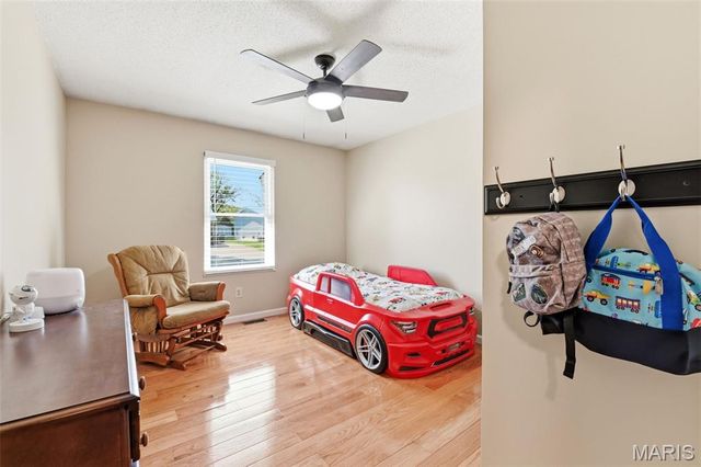 59 Dogwood Lane, St Peters, MO 63376