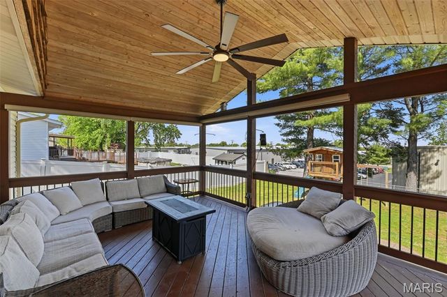 59 Dogwood Lane, St Peters, MO 63376
