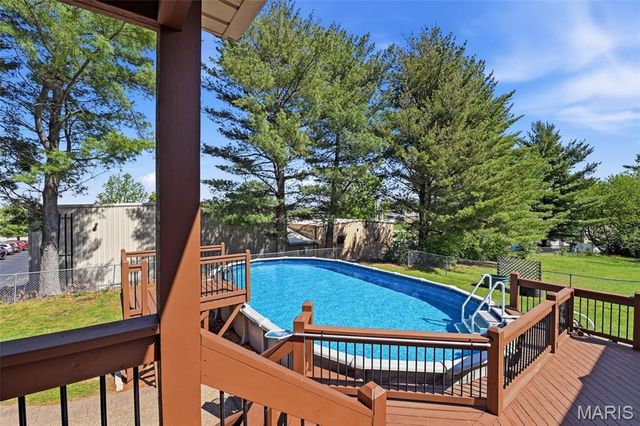 59 Dogwood Lane, St Peters, MO 63376