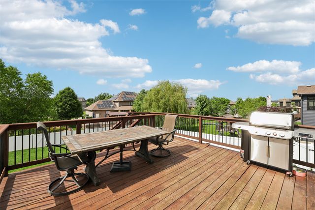 16781 Verona Hills Drive, Clive, IA 50325