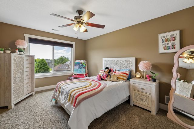 16781 Verona Hills Drive, Clive, IA 50325