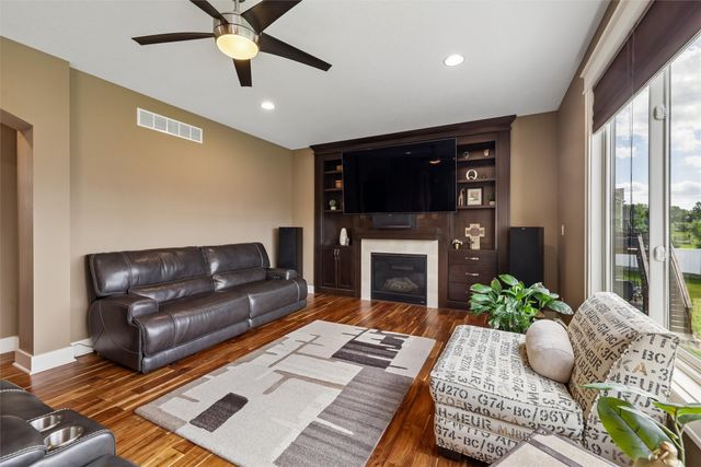 16781 Verona Hills Drive, Clive, IA 50325