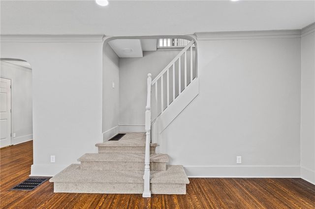 226 Barry Road, Irondequoit, NY 14617