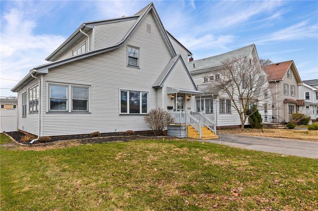 226 Barry Road, Irondequoit, NY 14617