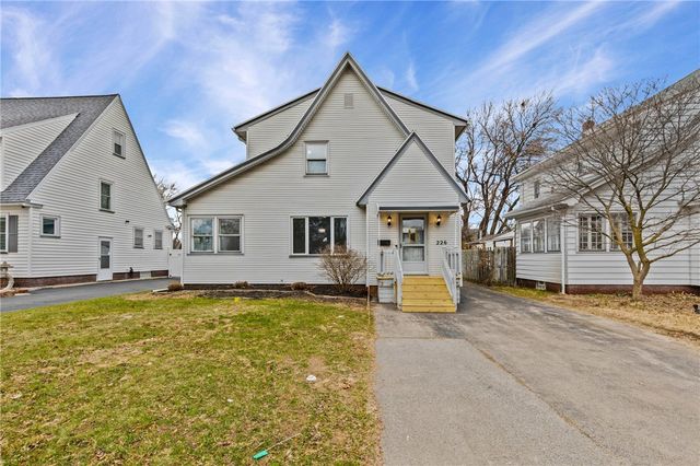 226 Barry Road, Irondequoit, NY 14617