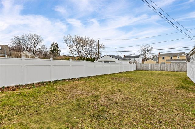 226 Barry Road, Irondequoit, NY 14617