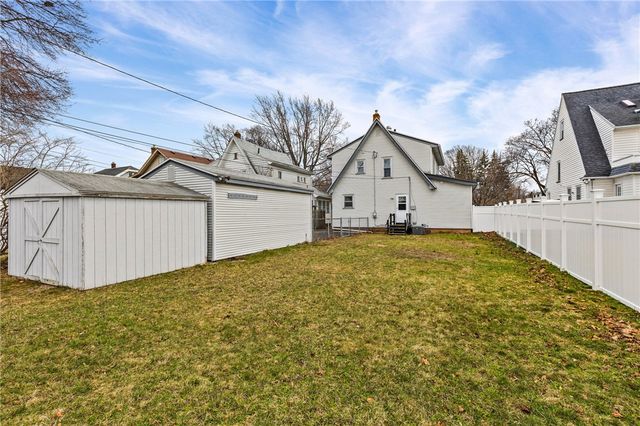 226 Barry Road, Irondequoit, NY 14617