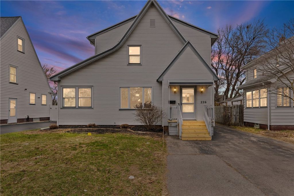 226 Barry Road, Irondequoit, NY 14617