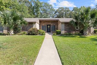 1100 Winchester Circle, Kilgore, TX 75662