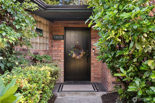 1805 NW 95th Street, Seattle, WA 98117