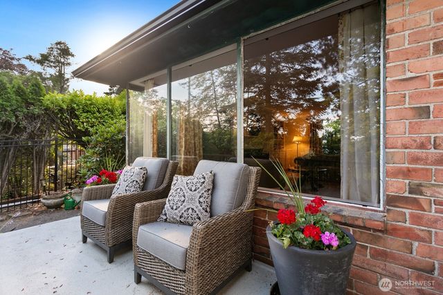 1805 NW 95th Street, Seattle, WA 98117