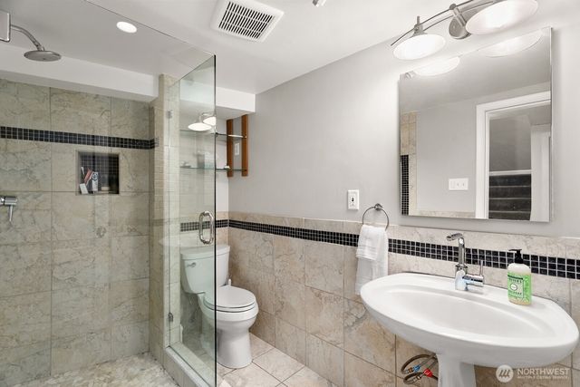 1805 NW 95th Street, Seattle, WA 98117