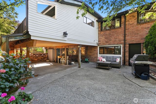 1805 NW 95th Street, Seattle, WA 98117