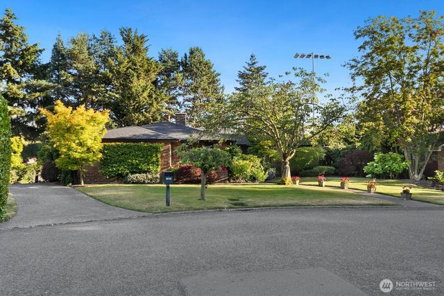 1805 NW 95th Street, Seattle, WA 98117