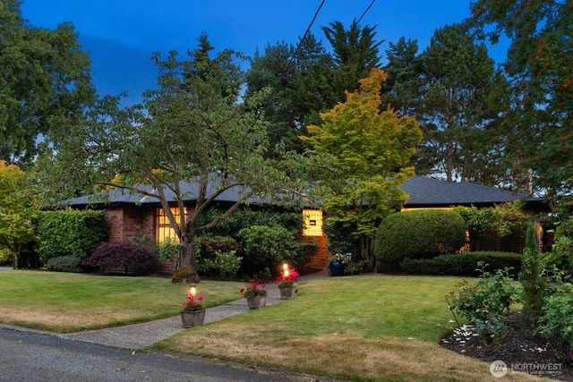 1805 NW 95th Street, Seattle, WA 98117