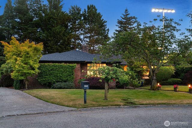 1805 NW 95th Street, Seattle, WA 98117