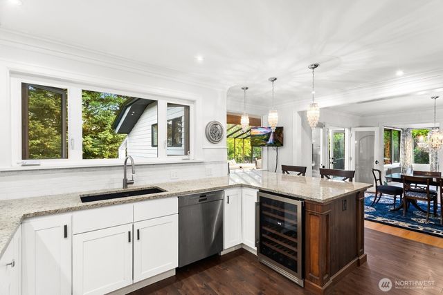 1805 NW 95th Street, Seattle, WA 98117