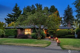 1805 NW 95th Street, Seattle, WA 98117