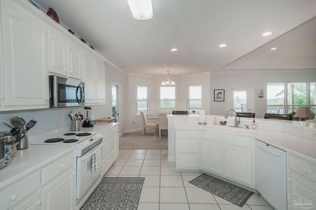 2120 Maria Cir, Pensacola, FL 32514
