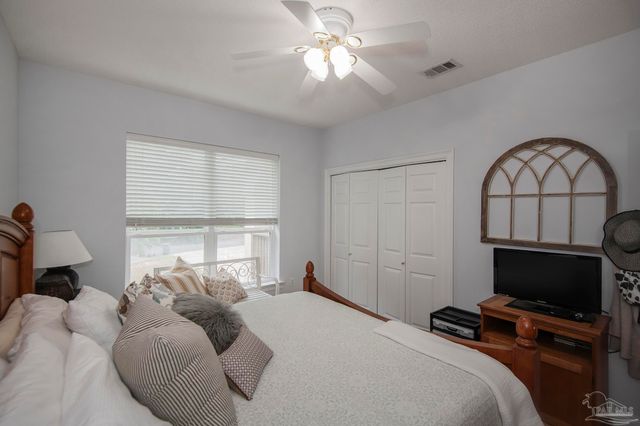 2120 Maria Cir, Pensacola, FL 32514