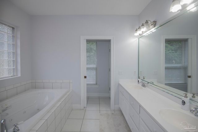 2120 Maria Cir, Pensacola, FL 32514