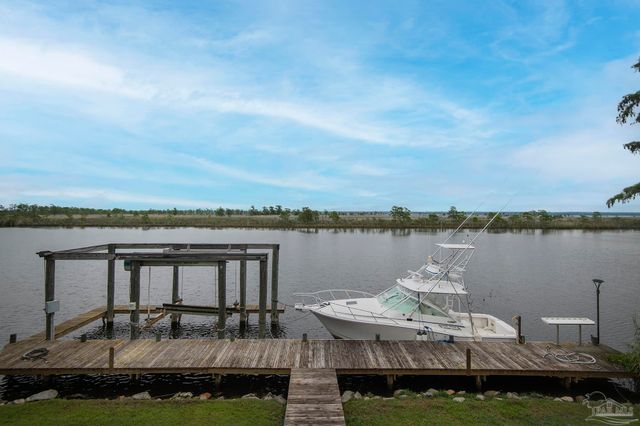2120 Maria Cir, Pensacola, FL 32514