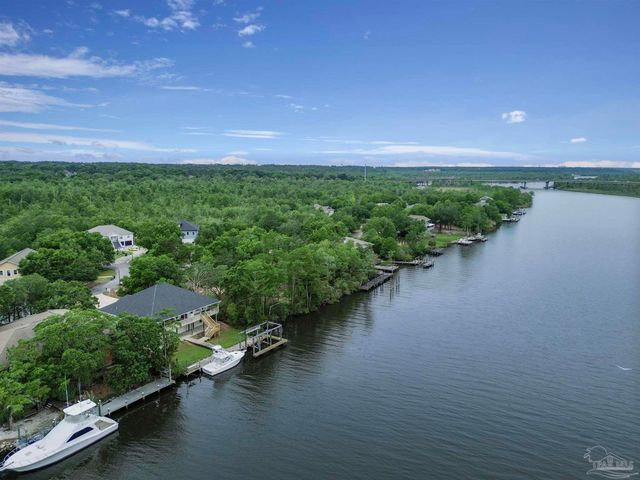 2120 Maria Cir, Pensacola, FL 32514