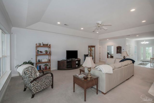 2120 Maria Cir, Pensacola, FL 32514