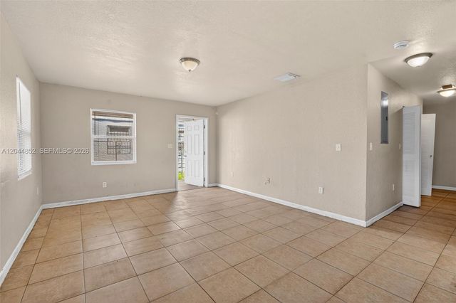 812 NW 70th St, Miami, FL 33150