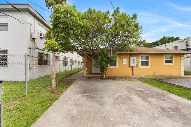 812 NW 70th St, Miami, FL 33150