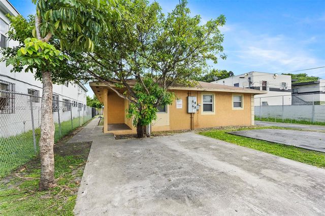 812 NW 70th St, Miami, FL 33150