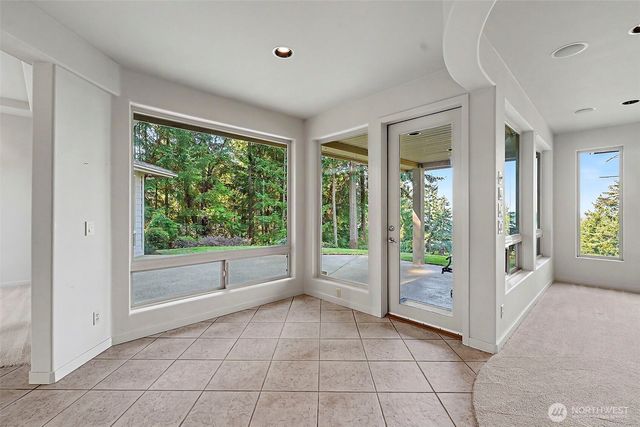 1045 Paha View Drive, Fox Island, WA 98333