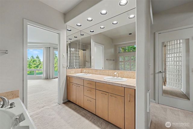 1045 Paha View Drive, Fox Island, WA 98333