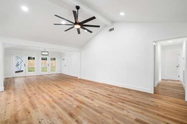 9030 Tanager Street, Houston, TX 77036