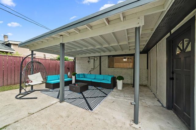 9030 Tanager Street, Houston, TX 77036