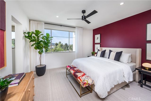 911 Estrella Road, San Marcos, CA 92078