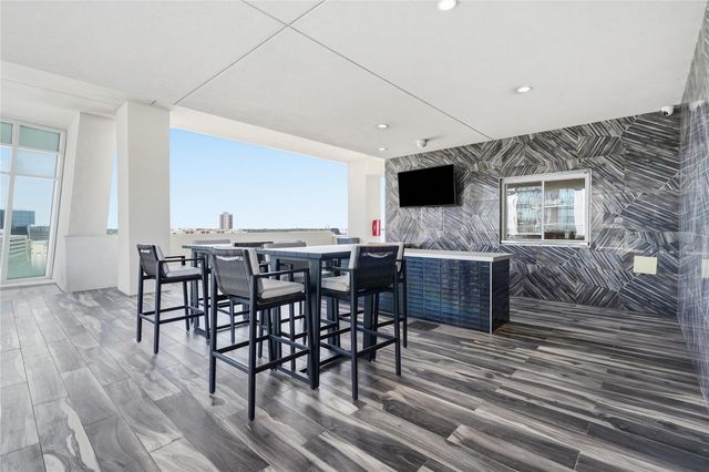 4521 San Felipe Street 1904, Houston, TX 77027