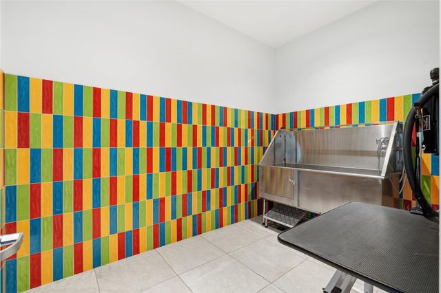 4521 San Felipe Street 1904, Houston, TX 77027