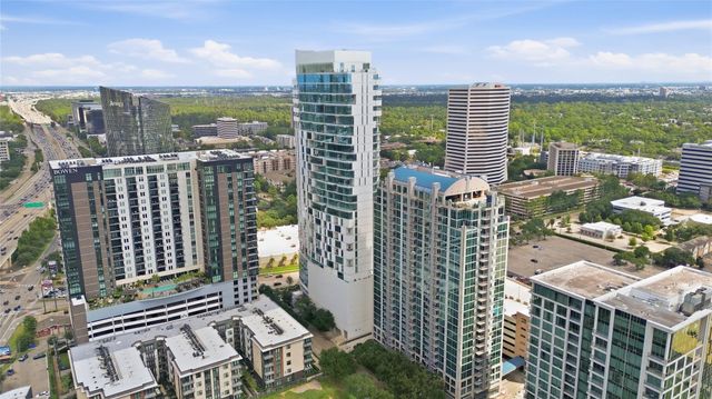 4521 San Felipe Street 1904, Houston, TX 77027