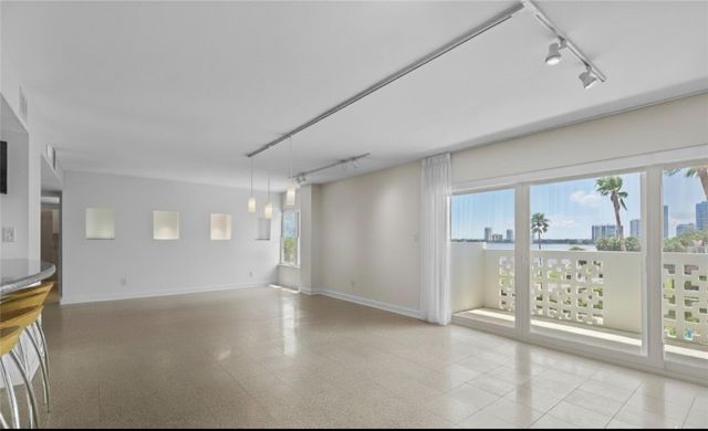 2401 BAYSHORE BOULEVARD 410, Tampa, FL 33629